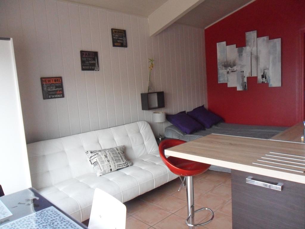 Le Tamaris Apartman Saint-Laurent-dʼAigouze Szoba fotó