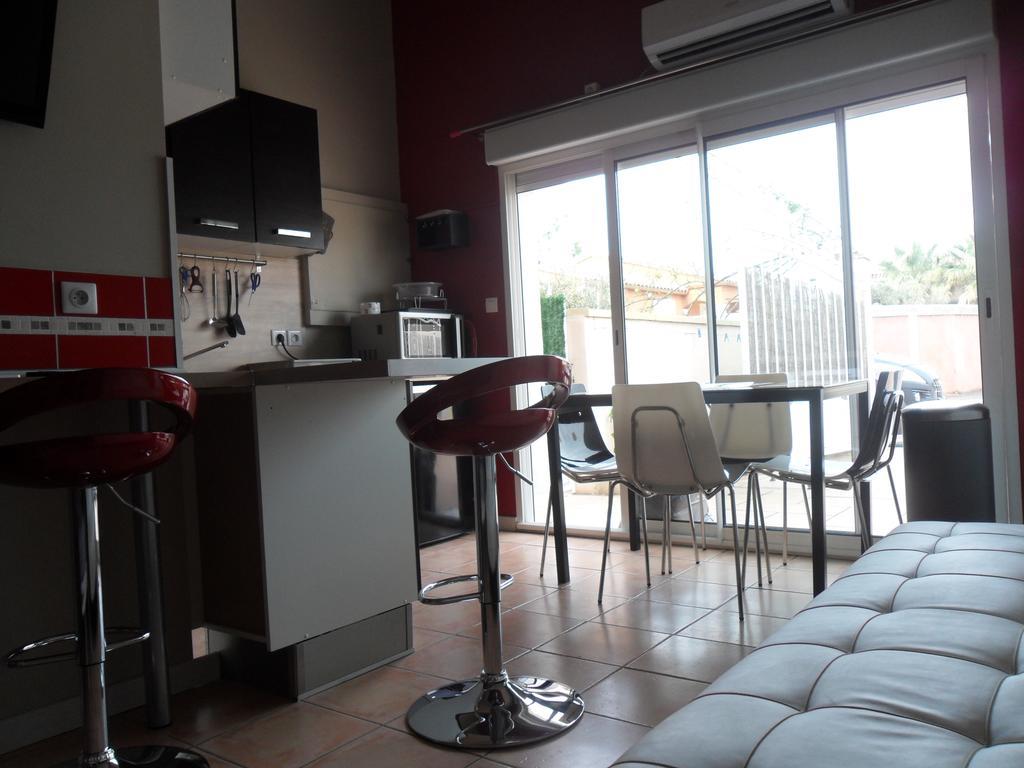 Le Tamaris Apartman Saint-Laurent-dʼAigouze Kültér fotó